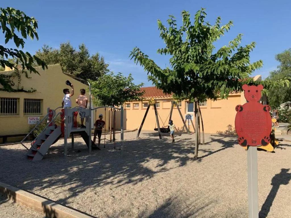 Campsite Le Roussillon - Maeva Saint-Cyprien (Pyrenees-Orientales)